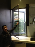 CỬA LƯỚI CHỐNG MUỖI DẠNG MỞ QUAY