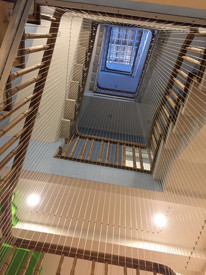 LƯỚI AN TOÀN CẦU THANG